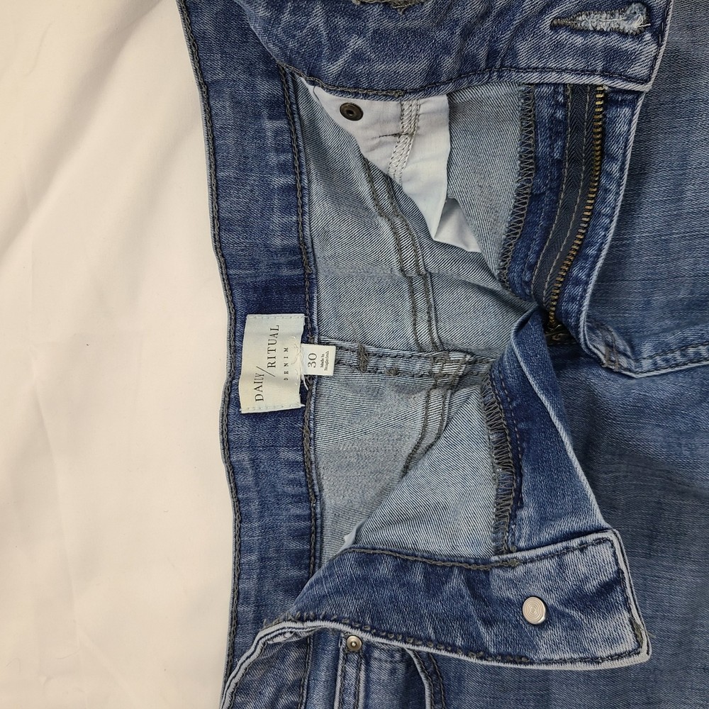 Daily Ritual Denim Shorts Size 30
